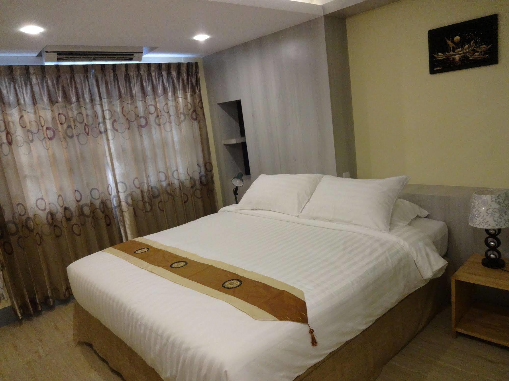 Hotel Mila Noa Янгон Екстериор снимка